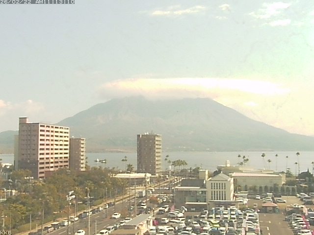 �������J����