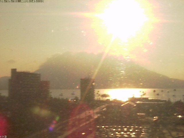 �������J����